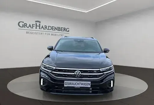Second-hand VW T-Roc Style 150 CP (110 kW) 2023 Negru SUV
