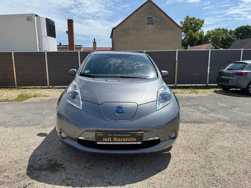 Gebraucht Nissan Leaf Acenta 80 kW (109 PS) 2013 Grau Kleinwagen