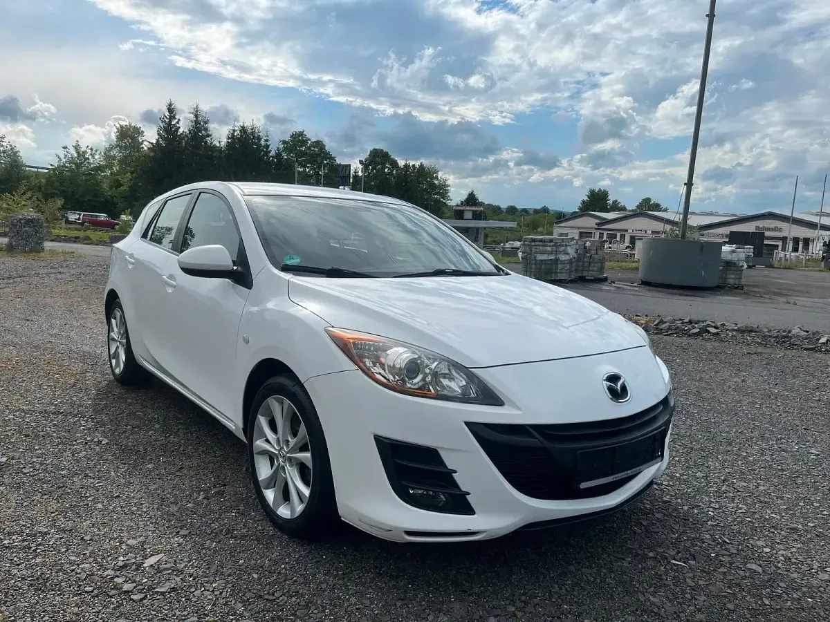 Gebraucht Mazda 3 105 PS (77 kW) 2010 Weiß Limousine