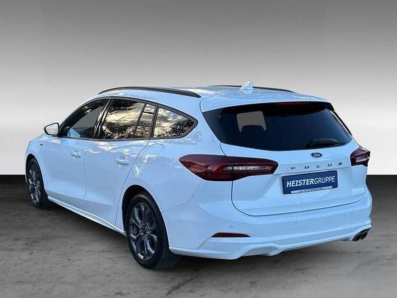 Gebraucht Ford Focus ST-Line 125 PS (91 kW) 2024 Weiß Limousine