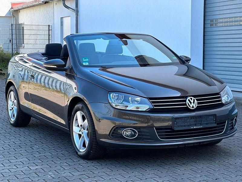 Braun Gebraucht 2014 VW Eos Cabrio | 10.990 € (Guter Preis) - Bild 1/4