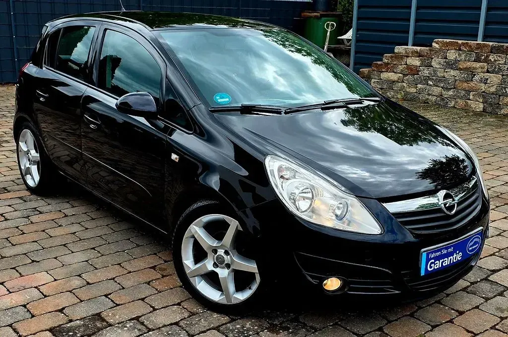 Używany Opel Corsa 80 KM (58 kW) 2007 Czarny Hatchback