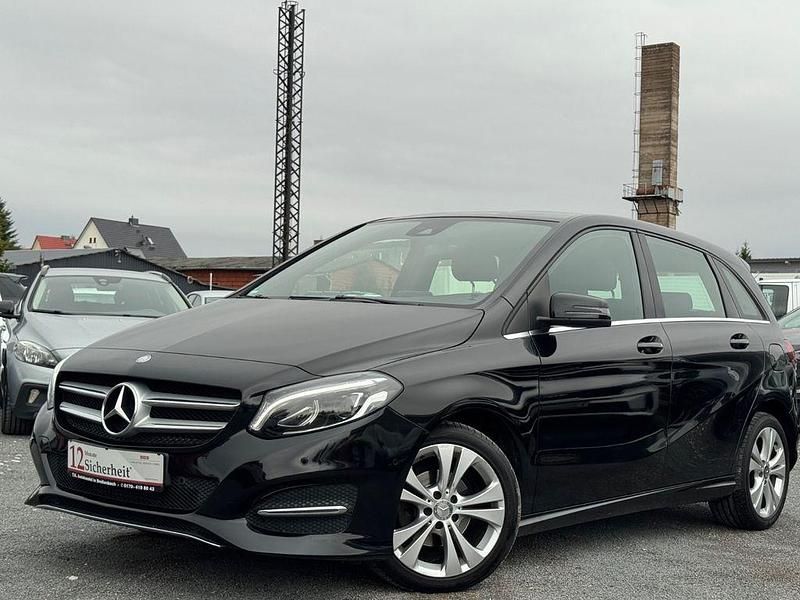 Gebraucht Mercedes B180 109 PS (80 kW) 2016 Schwarz Van / Kleinbus