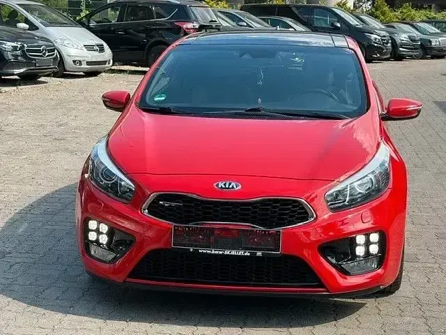 Gebraucht Kia ProCeed GT-Track 204 PS (150 kW) 2017 Track red Kleinwagen