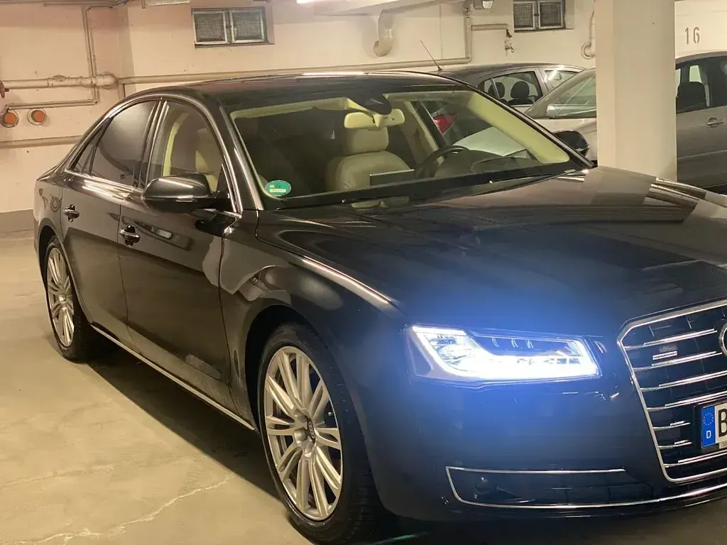 Gebraucht Audi A8 Ambiente 262 PS (192 kW) 2015 Schwarz Limousine