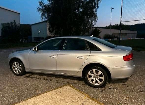Gebraucht Audi A4 170 PS (125 kW) 2010 Silber Limousine