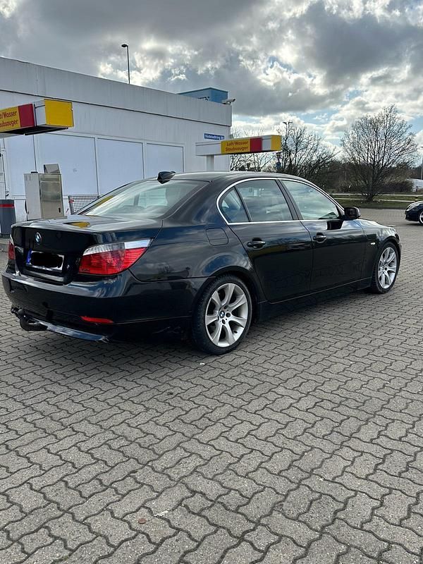 Gebraucht BMW 530 231 PS (169 kW) 2006 Limousine