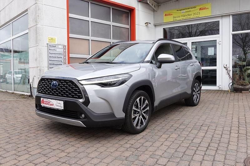 Gebraucht Toyota Corolla Cross Team 197 PS (144 kW) 2023 Silber SUV