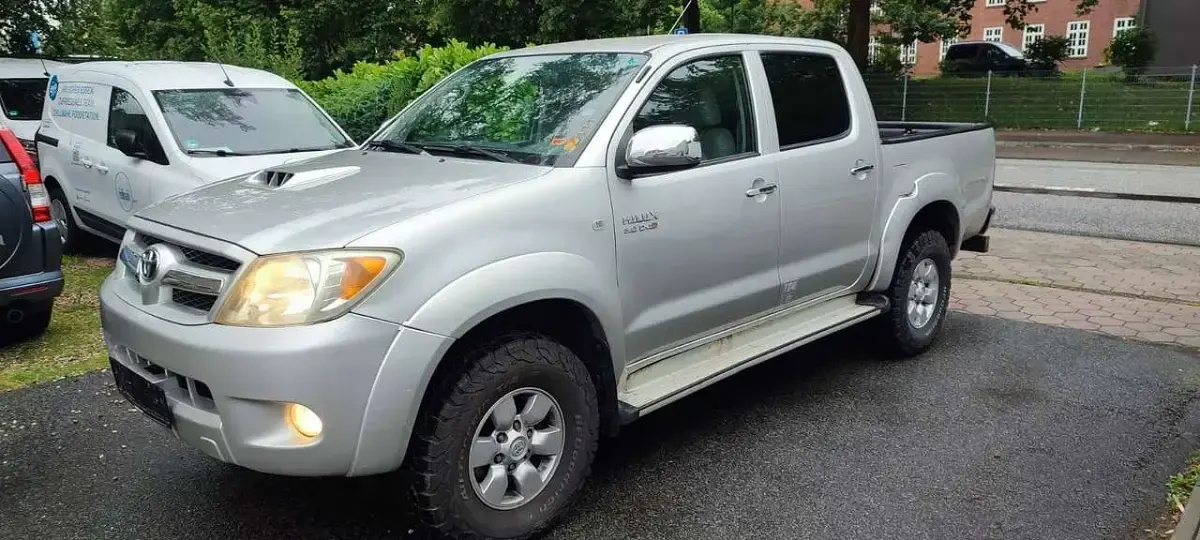 Gebraucht Toyota HiLux 171 PS (125 kW) 2008 Silber Pickup