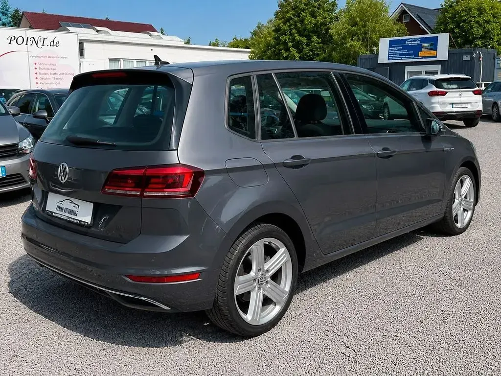 Gebraucht VW Golf VII Comfortline 116 PS (85 kW) 2019 Grau Limousine
