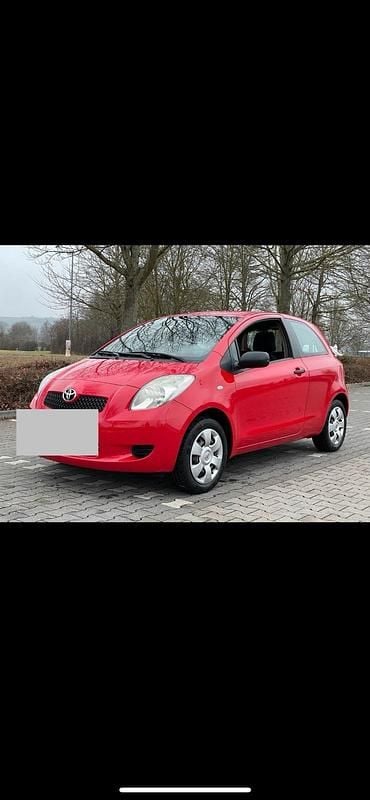 Gebraucht Toyota Yaris 69 PS (50 kW) 2007 Rot Kleinwagen