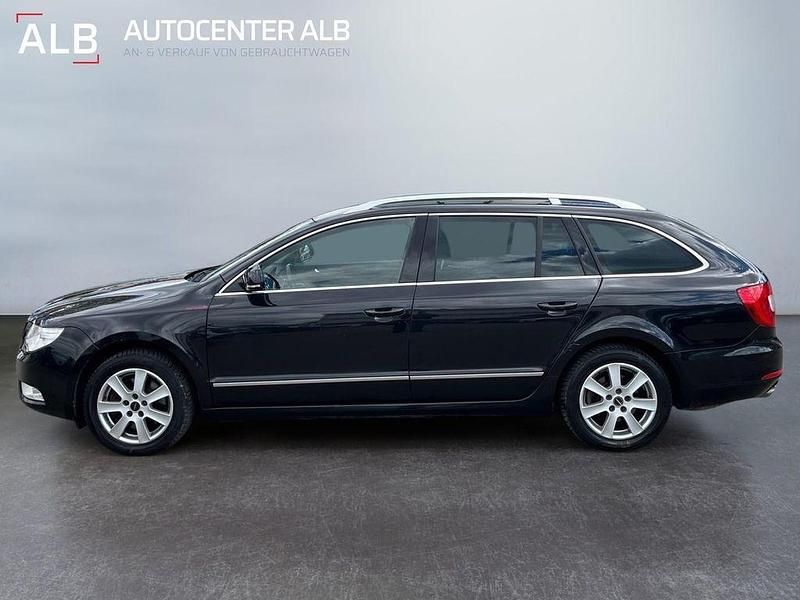 Gebraucht Skoda Superb Elegance 160 PS (117 kW) 2009 Schwarz Kombi