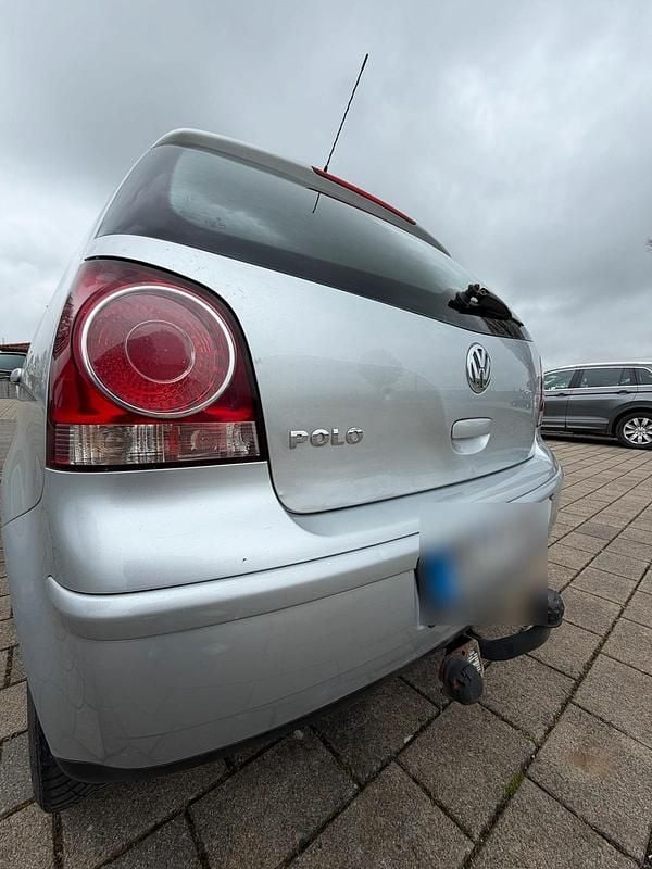Second-hand VW Polo 59 CP (43 kW) 2009 Argintiu Hatchback
