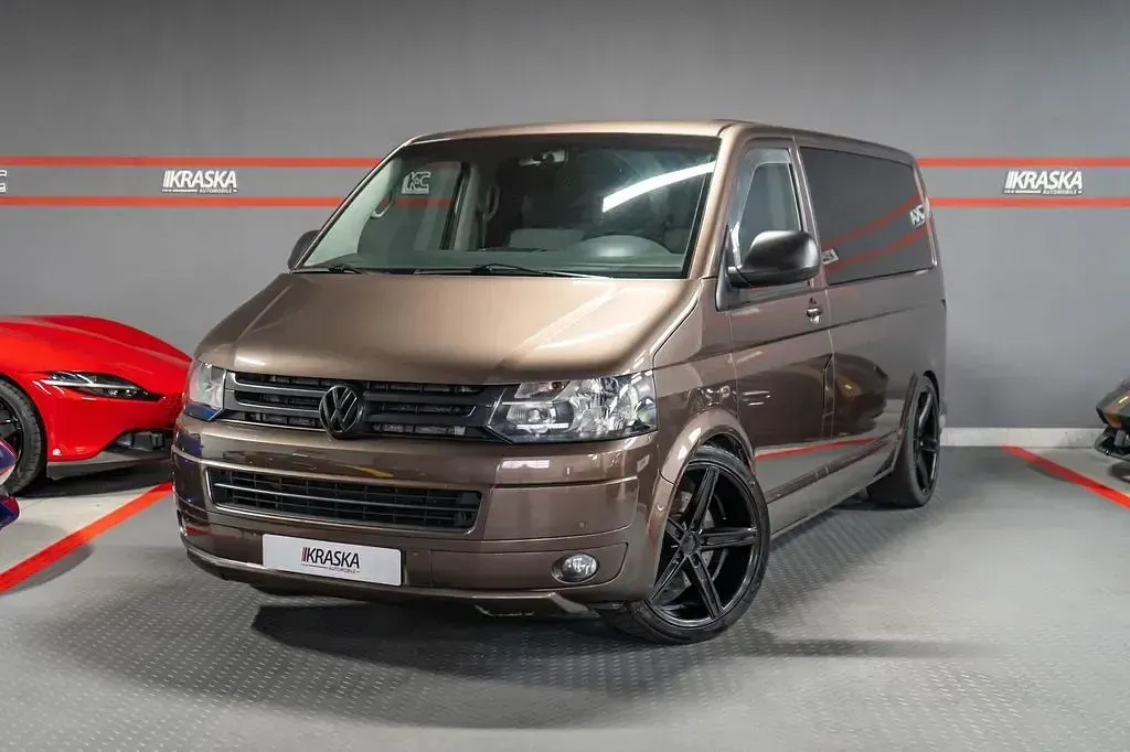 Gebraucht VW Multivan 140 PS (102 kW) 2012 Toffeebraun metallic Van / Kleinbus
