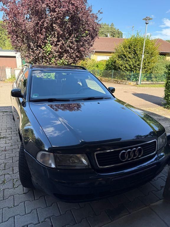Schwarz Gebraucht 1998 Audi A4 Kombi | 999 € (Fairer Preis) - Bild 1/4