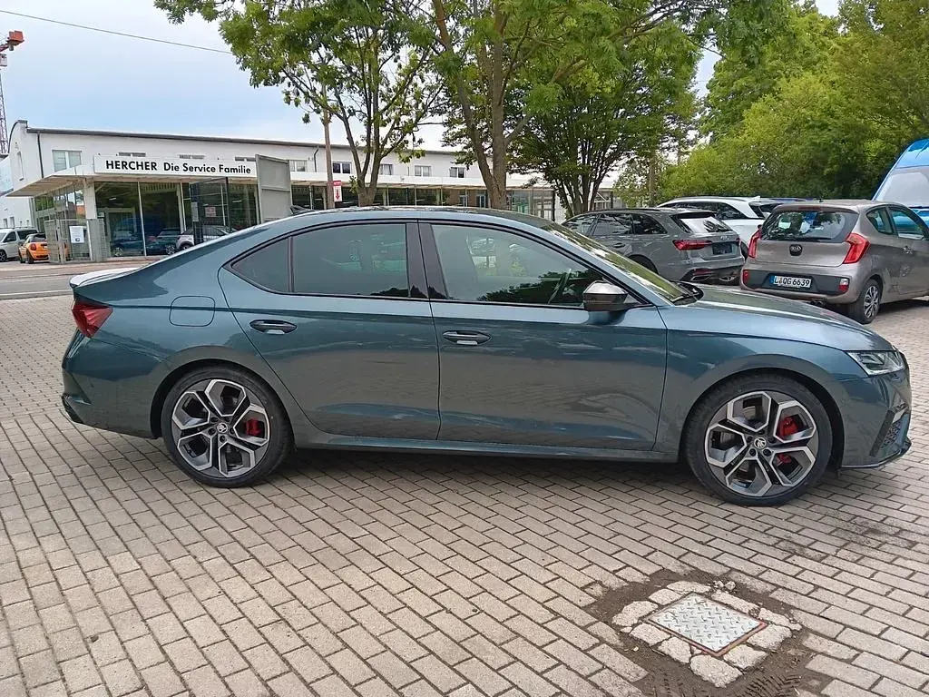 Gebraucht Skoda Octavia First Edition 245 PS (180 kW) 2020 Grau Limousine