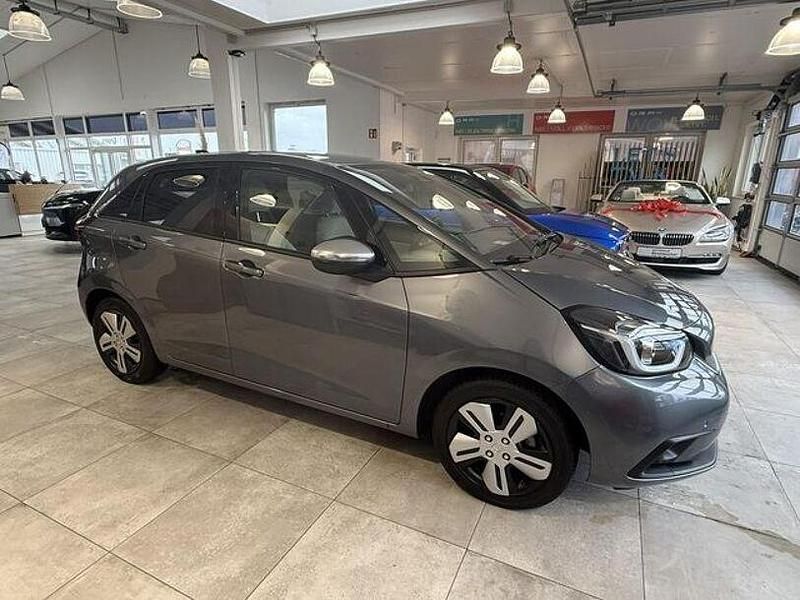 Gebraucht Honda Jazz Executive 109 PS (80 kW) 2021 Shining grey Kleinwagen