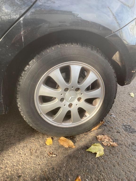 Schwarz Gebraucht 2006 Mercedes A180 Avantgarde Van / Kleinbus | 1.500 € (Fairer Preis) - Bild 1/4