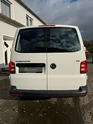 Gebraucht VW Transporter 102 PS (75 kW) 2018 Weiß Van