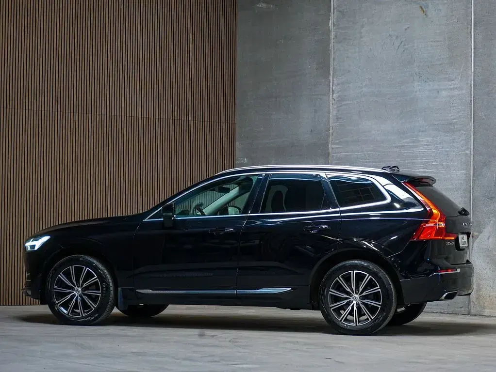 Gebraucht Volvo XC60 Inscription 190 PS (139 kW) 2020 Schwarz SUV