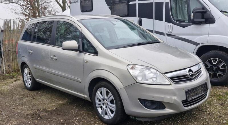 Silber Gebraucht 2009 Opel Zafira Van / Kleinbus | 2.000 € (Superpreis) - Bild 1/4