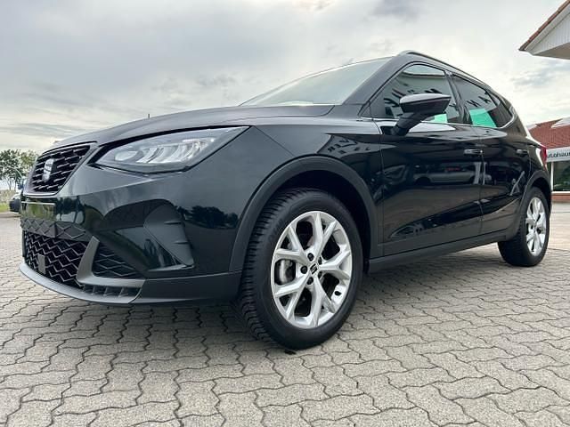 Gebraucht 2024 Seat Arona FR SUV | 20.525 € (Fairer Preis) - Bild 1/1