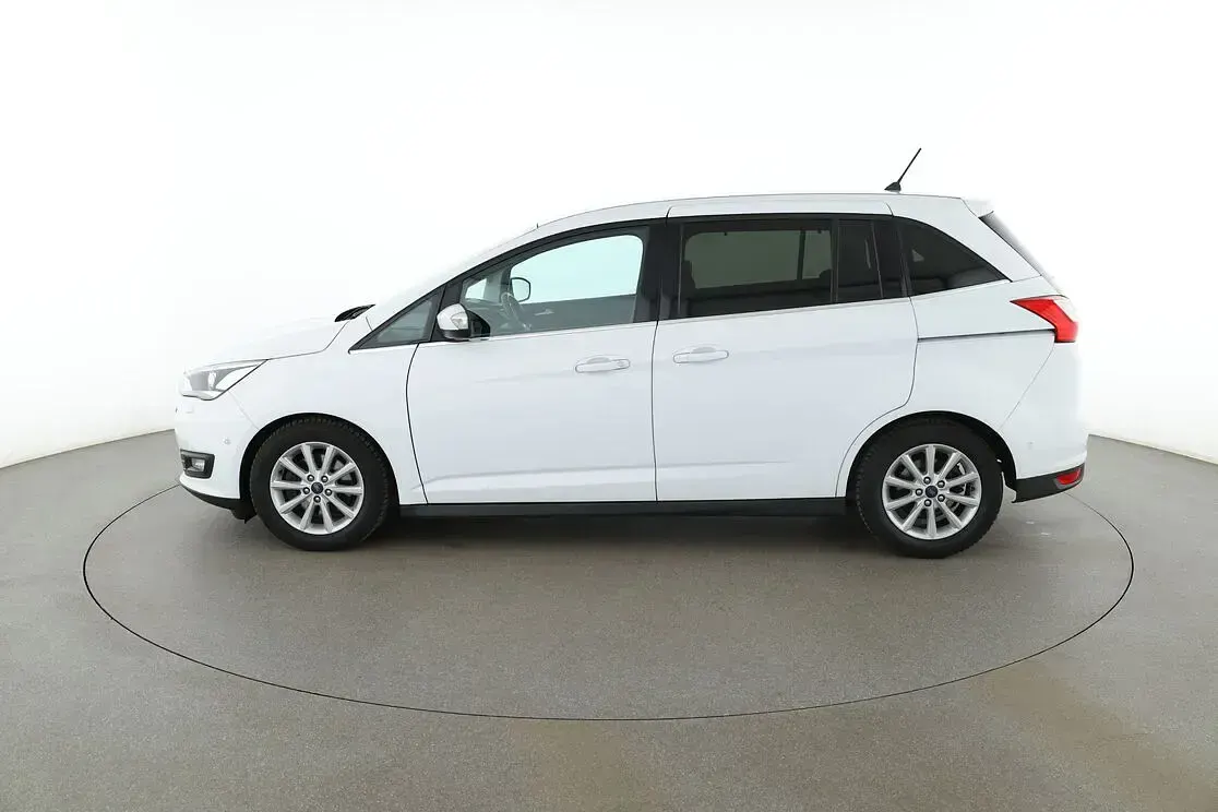 Używany Ford Grand C-Max Titanium 125 KM (91 kW) 2018 Biały Minivan