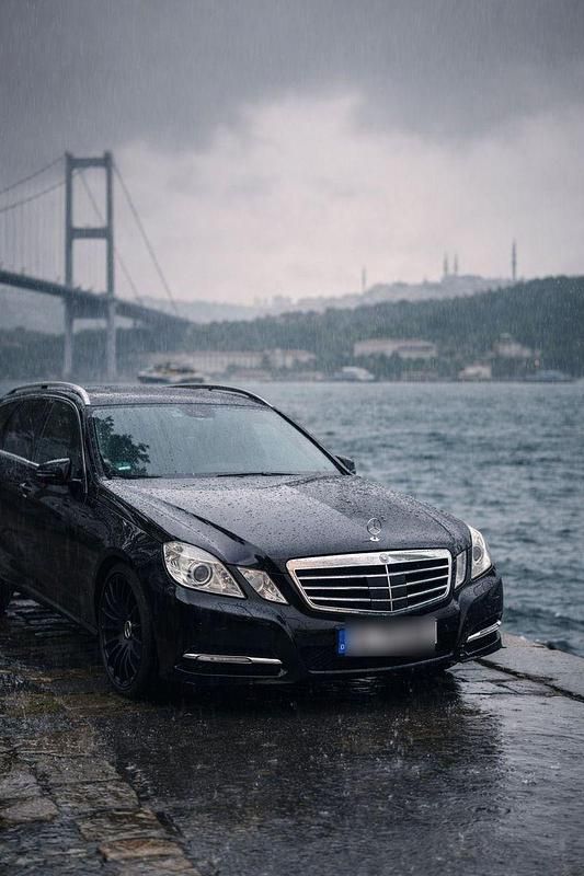 Gebraucht Mercedes E350 Avantgarde 265 PS (194 kW) 2012 Schwarz Kombi
