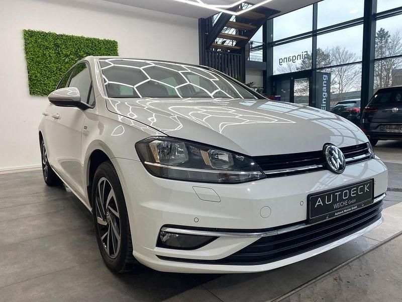 Gebraucht VW Golf VII Join 116 PS (85 kW) 2019 Weiß Limousine