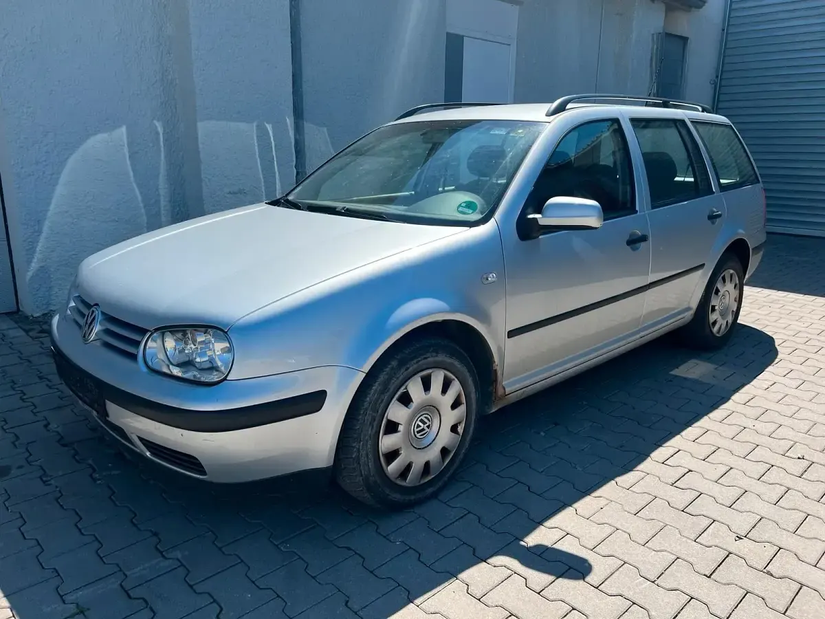 Używany VW Golf IV 100 KM (73 kW) 2004 Srebrny Kombi