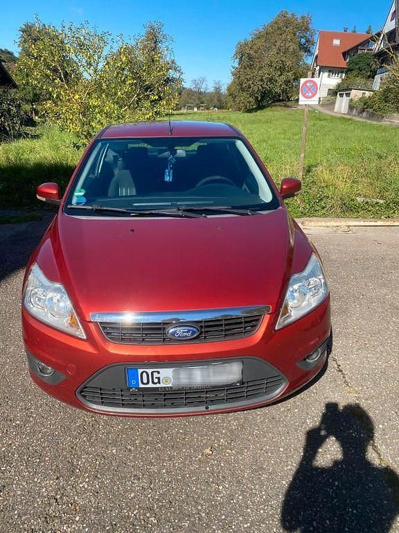 Orange Gebraucht 2008 Ford Focus Ambiente Limousine | 3.000 € (Teuer) - Bild 1/4