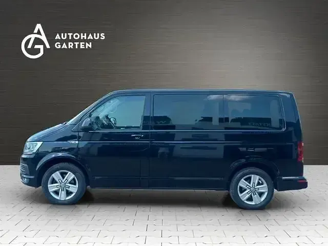 Gebraucht VW Multivan Comfortline 150 PS (110 kW) 2016 Schwarz Van / Kleinbus