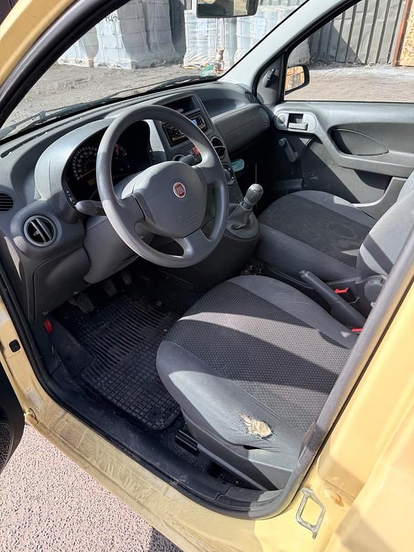 Gebraucht Fiat Panda 60 PS (44 kW) 2009 Gelb Kleinwagen