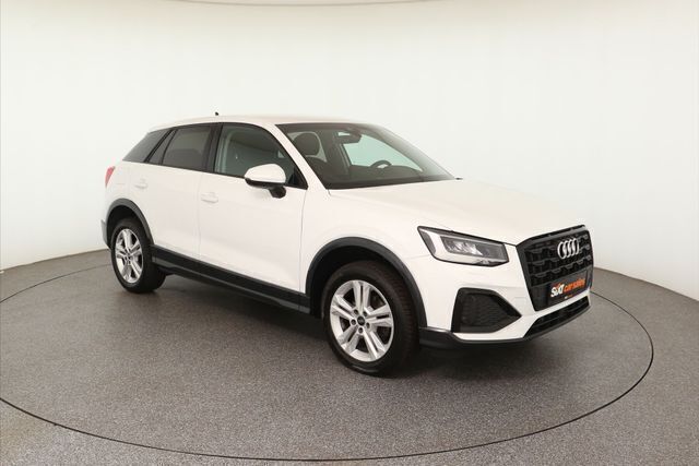 Weiß Gebraucht 2023 Audi Q2 Advanced SUV | 23.770 € - Bild 1/4