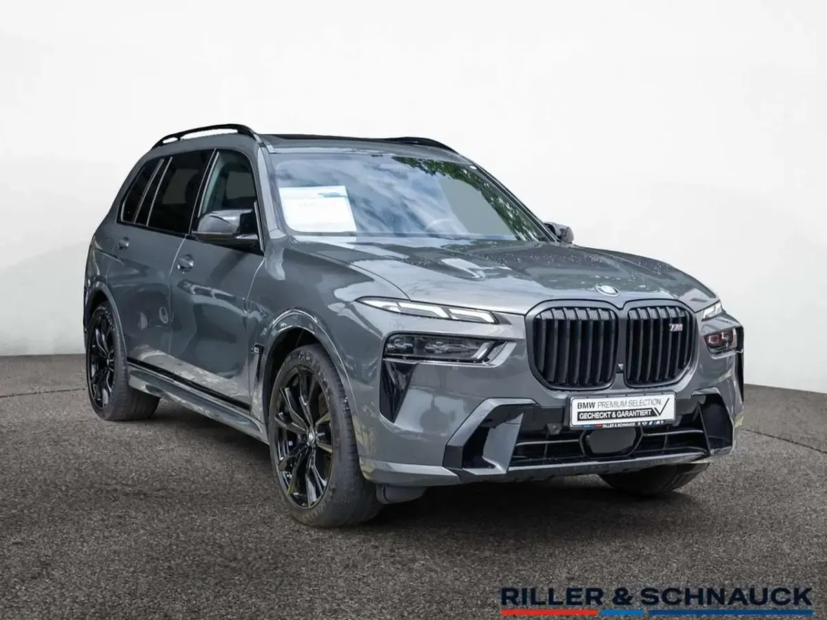 Gebraucht BMW X7 M Sport 530 PS (389 kW) 2024 Grau SUV