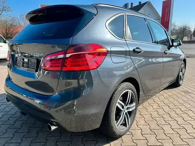 Gebraucht BMW 220 Active Tourer Sport Line 190 PS (139 kW) 2017 Grau Van / Kleinbus