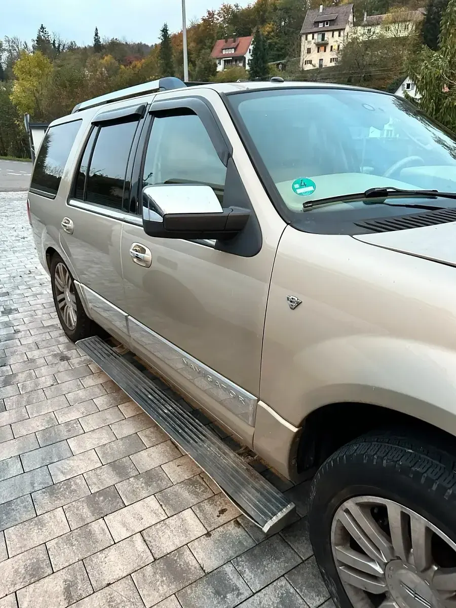 Gebraucht Lincoln Navigator 305 PS (224 kW) 2007 Gold SUV