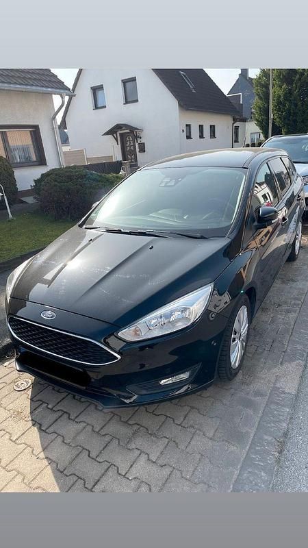 Gebraucht Ford Focus Business Edition 125 PS (91 kW) 2016 Schwarz Kombi