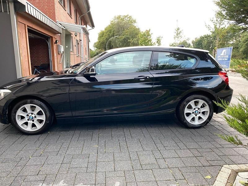 Gebraucht BMW 114 102 PS (75 kW) 2013 Schwarz Kleinwagen