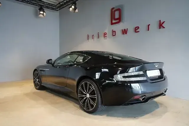 Second-hand Aston Martin DB9 518 CP (380 kW) 2013 Negru Coupe