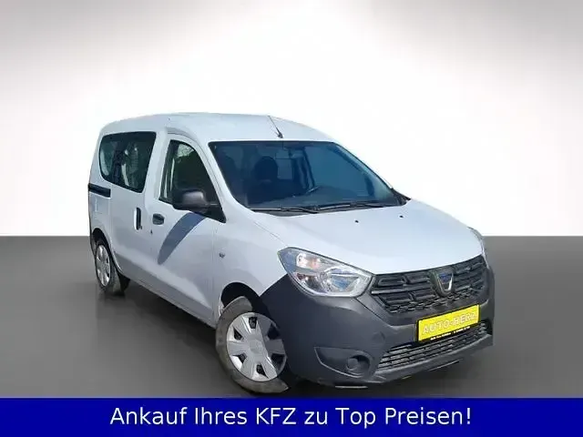 Gebraucht Dacia Dokker 102 PS (75 kW) 2019 Weiß Van / Kleinbus