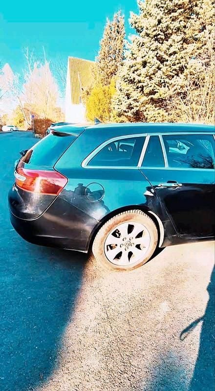 Gebraucht Opel Insignia 163 PS (119 kW) 2015 Schwarz Kombi