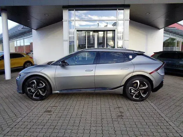 Gebraucht Kia EV6 GT-Line 239 kW (325 PS) 2023 Stahlgrau matt metallic SUV