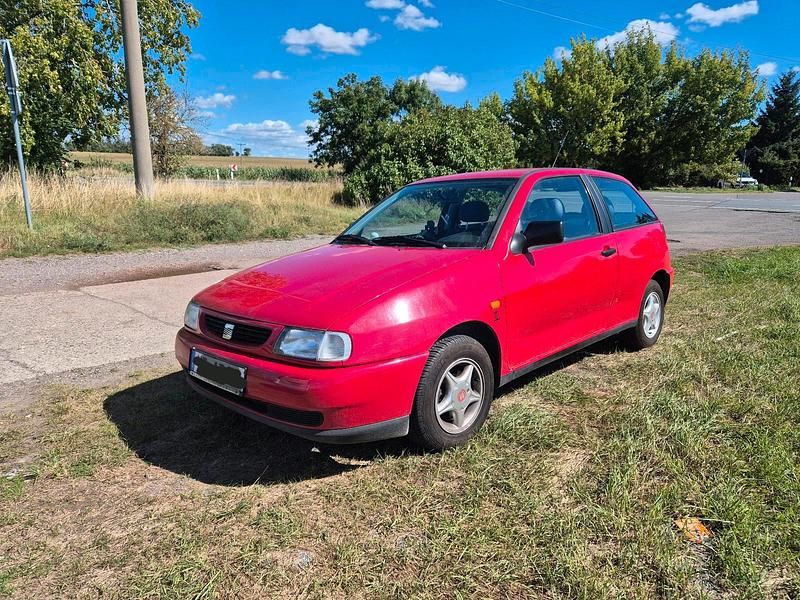 Rot Gebraucht 1999 Seat Ibiza Kleinwagen | 750 € (Guter Preis) - Bild 1/4