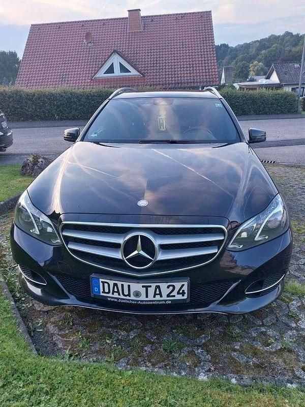 Gebraucht 2014 Mercedes E220 Kombi | 11.500 € (Guter Preis) - Bild 1/4