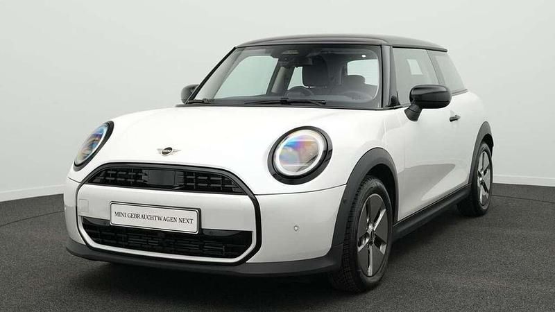 Weiß Gebraucht 2024 Mini Cooper Classic Kleinwagen | 26.255 € (Fairer Preis) - Bild 1/4