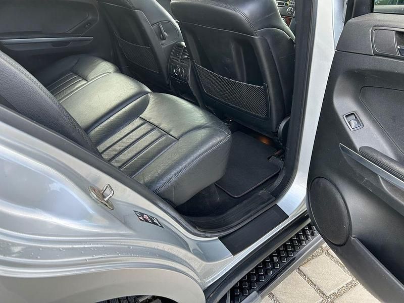 Gebraucht Mercedes ML320 224 PS (164 kW) 2005 Silber SUV