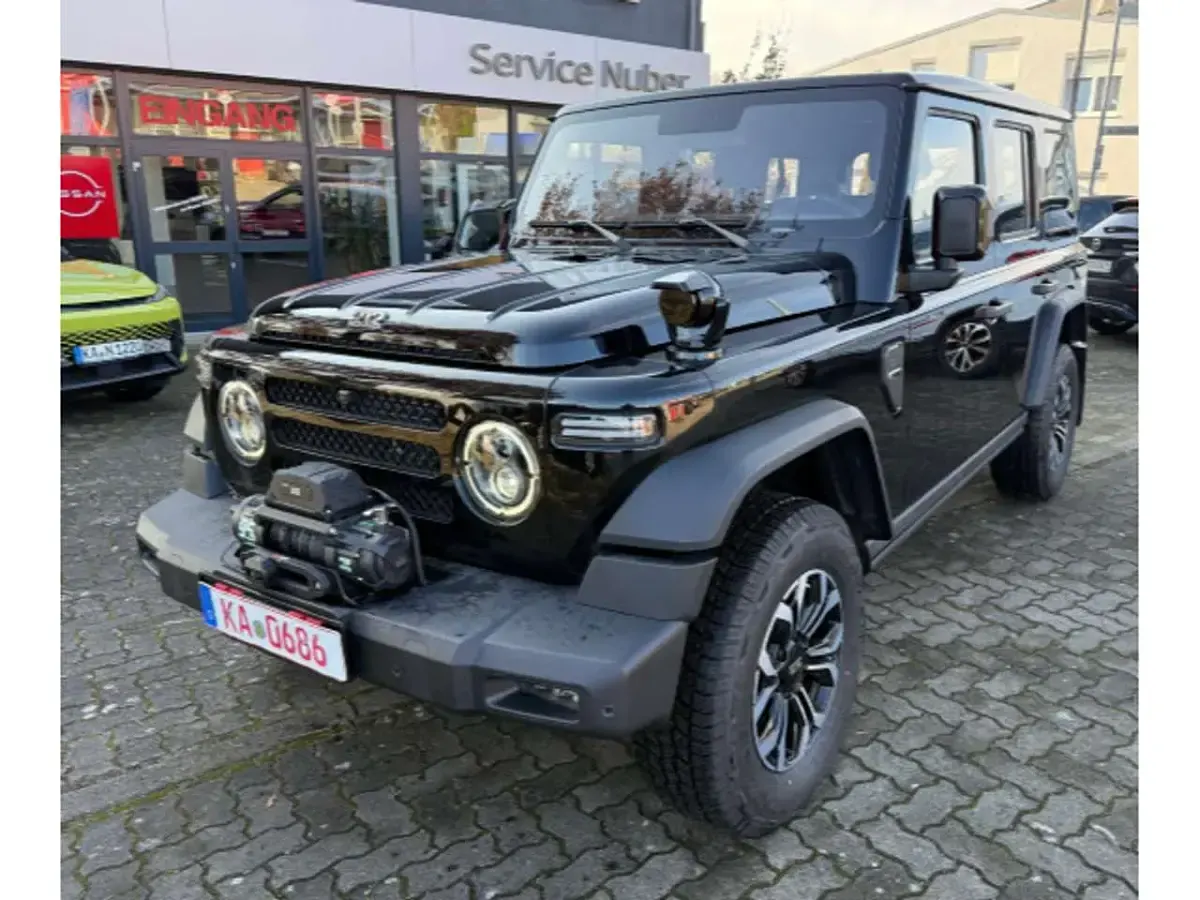 Neu BAW 212 166 PS (122 kW) 2026 Grün SUV