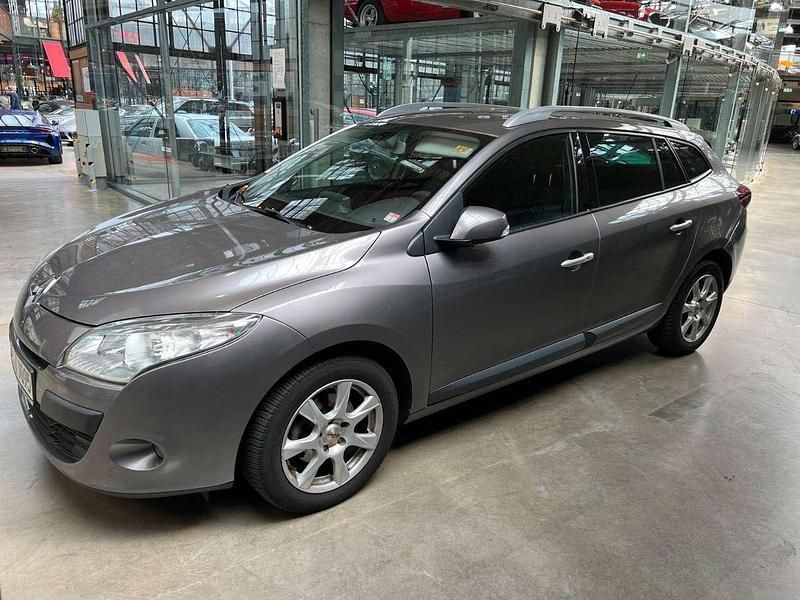 Antrazith Gebraucht 2010 Renault Mégane GrandTour Dynamique Kombi | 4.990 € (Fairer Preis) - Bild 1/4