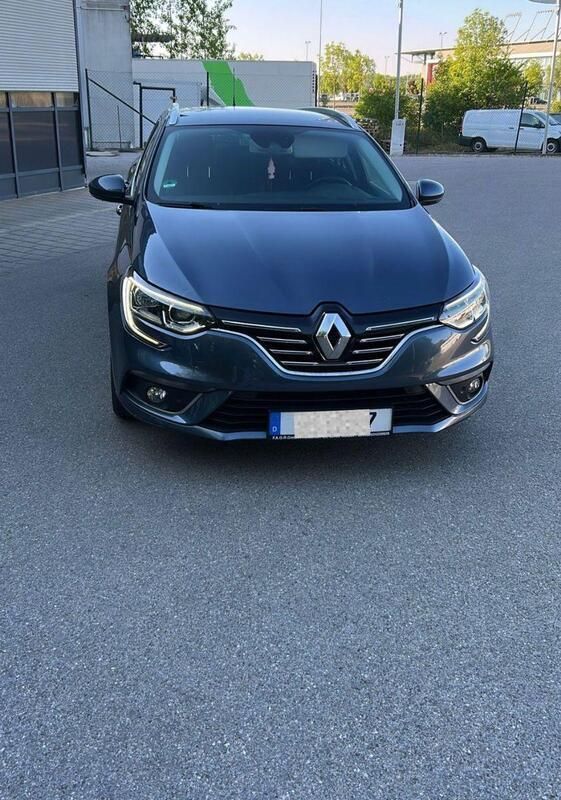 Grau Gebraucht 2018 Renault Mégane GrandTour LIMITED Kombi | 10.800 € (Fairer Preis) - Bild 1/4